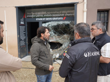 Hasene Fransa'nın Güneyindeki Selzedeler için Sahada