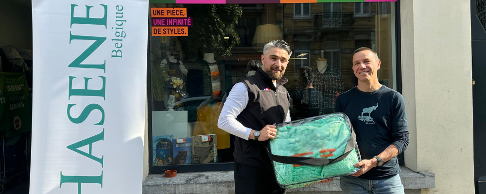Hasene Belçika'dan Kış Hazırlıklarına Destek: Oxfam'a Battaniye Yardımı