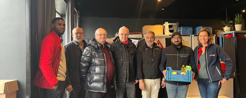 Hasene Belçika’dan Croix-Rouge Charleroi Dağıtım Merkezine Ziyaret