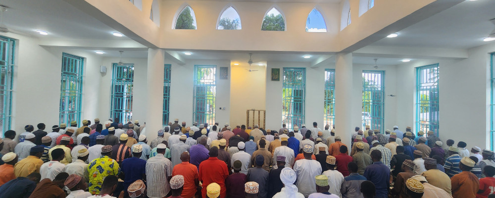 Tanzanya Mafya Adası'nda Bölgenin En Büyük Camii ve Medrese Kompleksi Hizmete Açıldı.